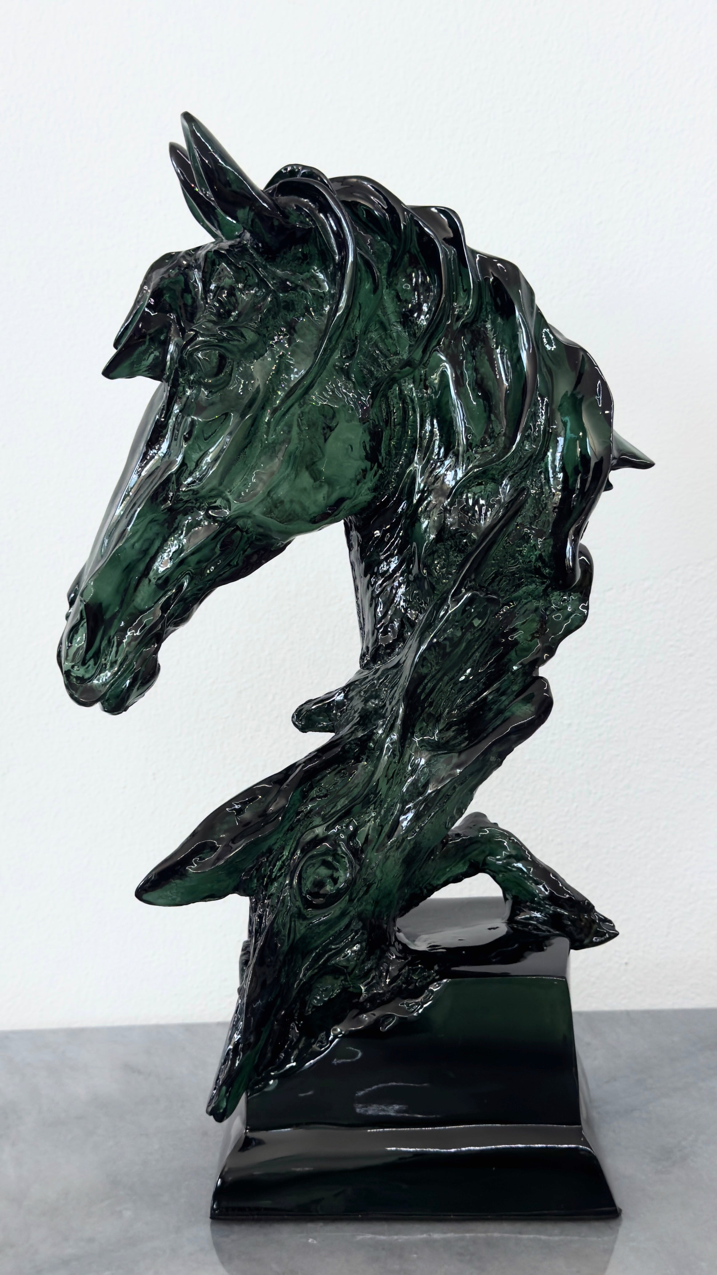 Glass Horse Black And Clear - Living and Bathroom