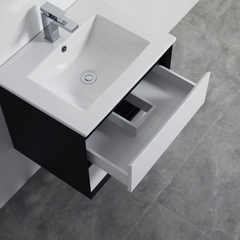 Petra PE600WH