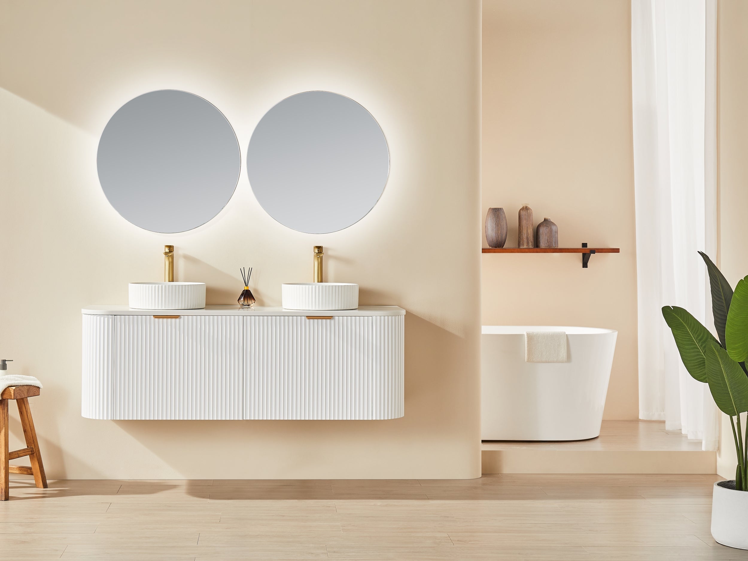 Avalon White CA1800W
