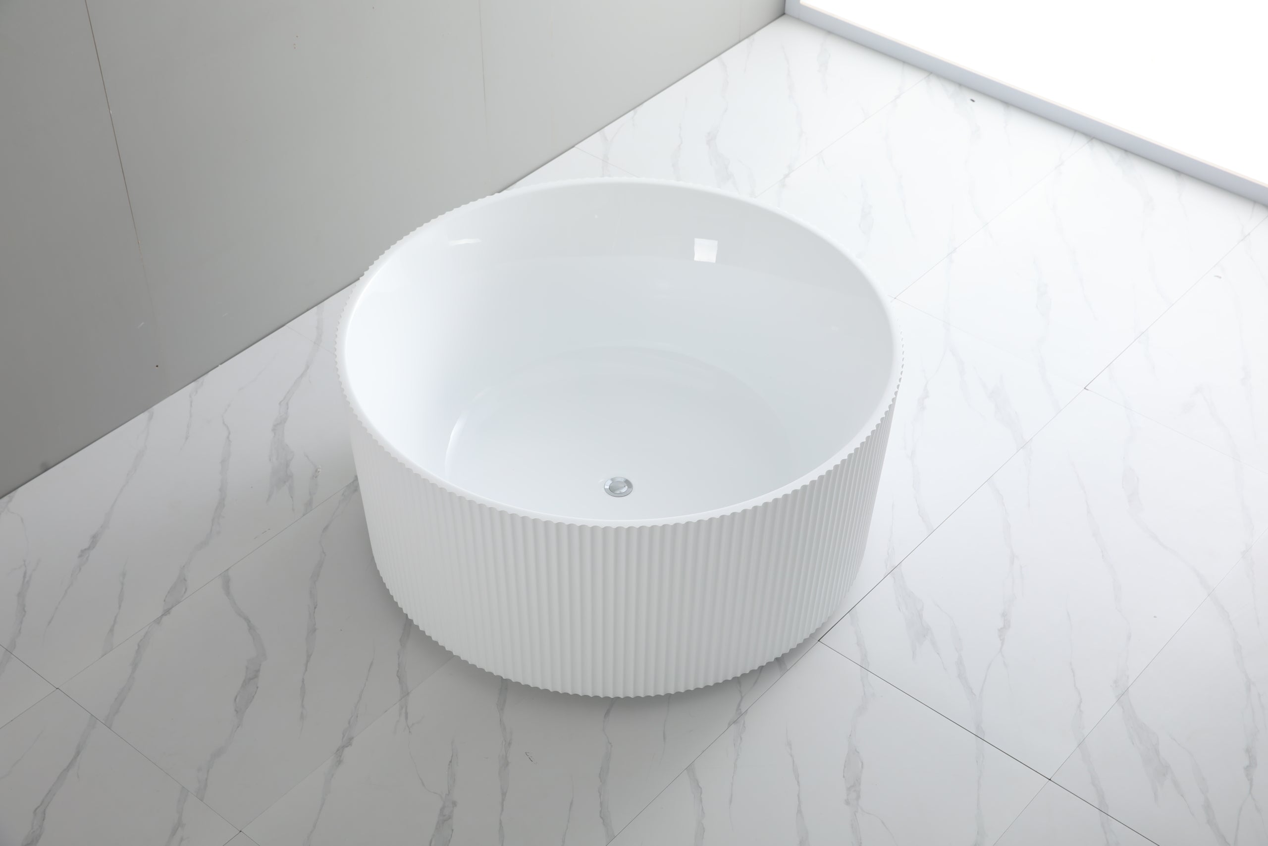 CETO Como Round Groove 1280mm Freestanding Bathtub Matt White