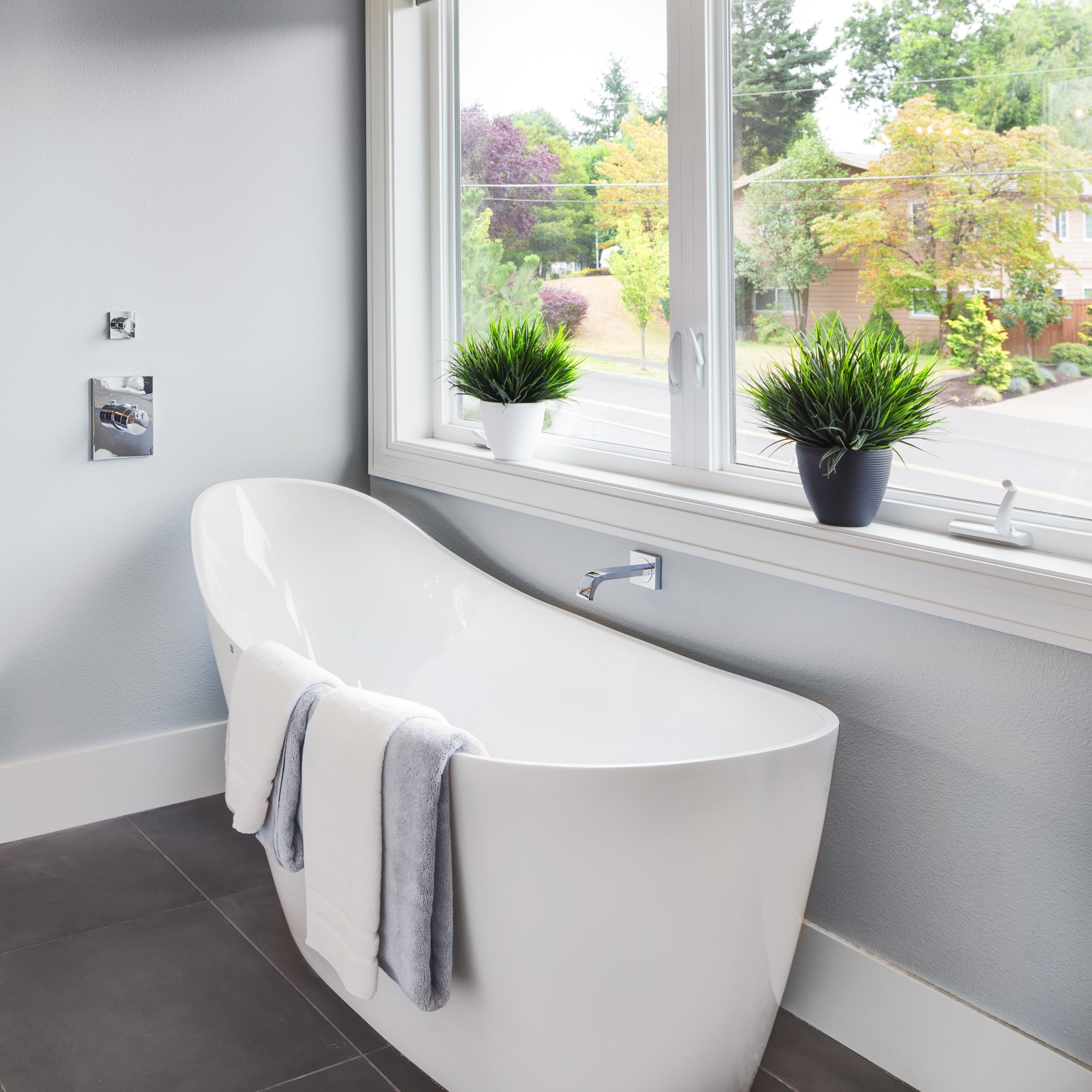Evie Free Standing Bathtub Matt White (Available in 1500mm and 1680mm)